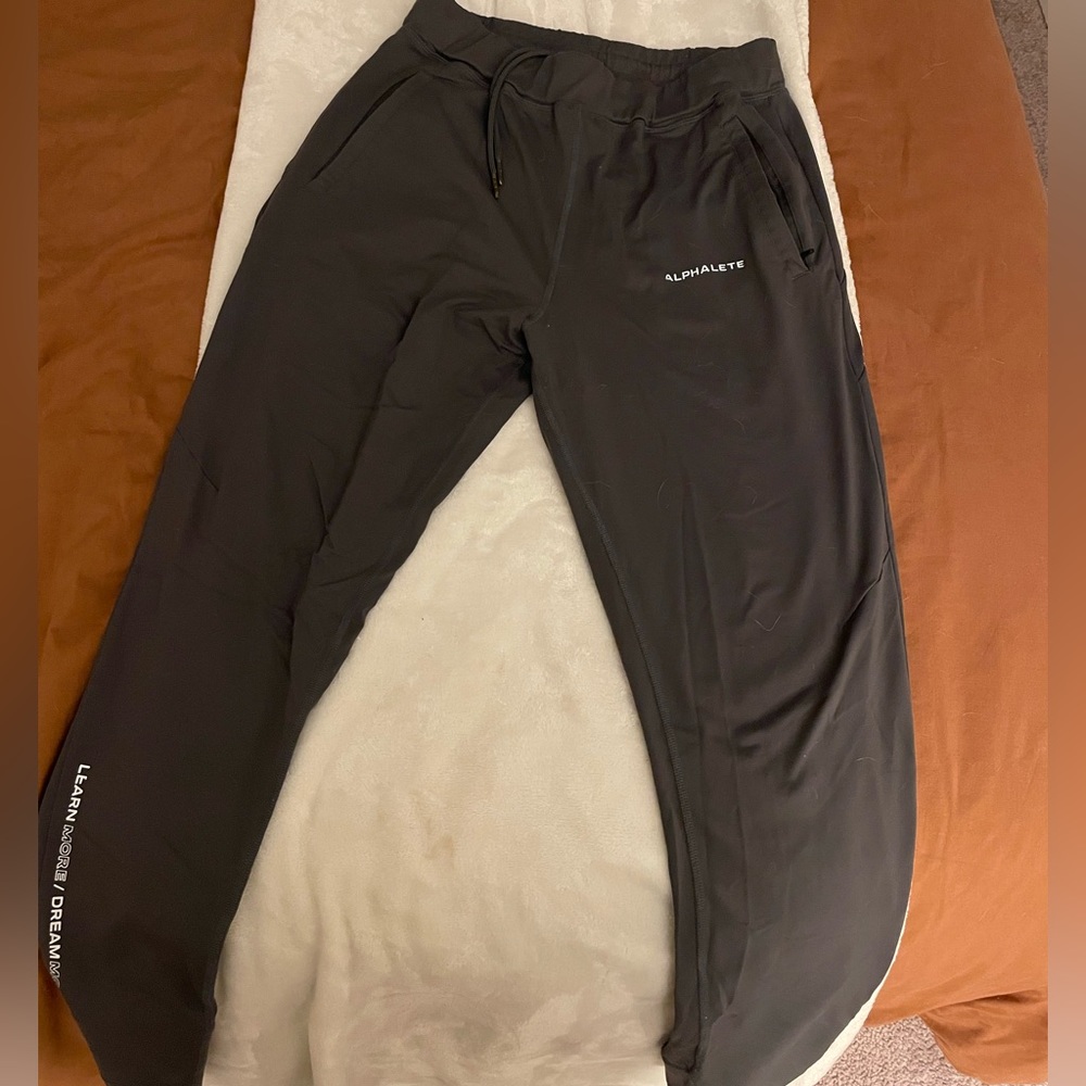 Alphalete joggers